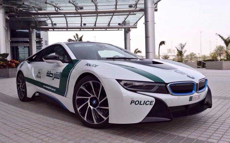 Dubai-Police-car-BMW-i8