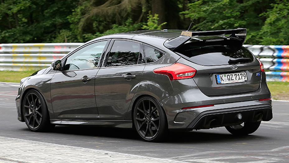 ford-focus-rs500-rear-side