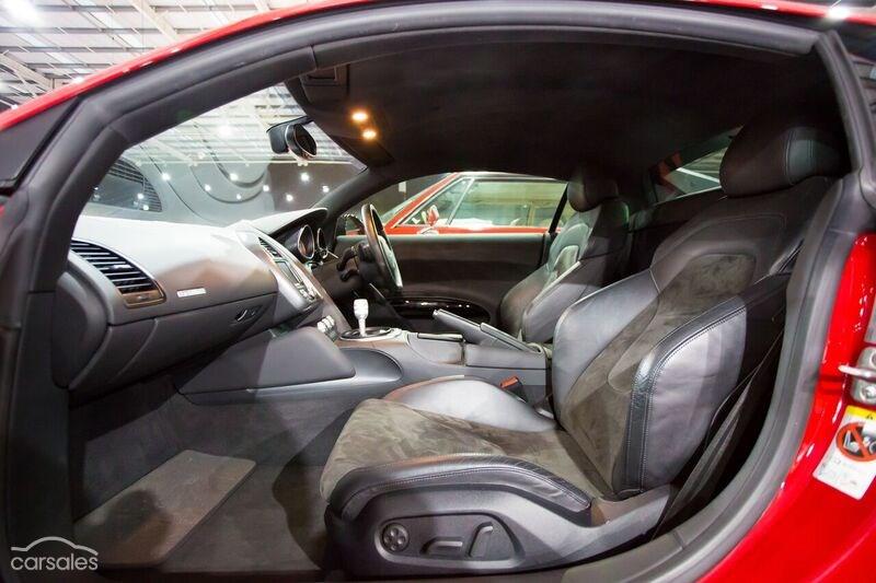 Audi R8 Alcantara Interior
