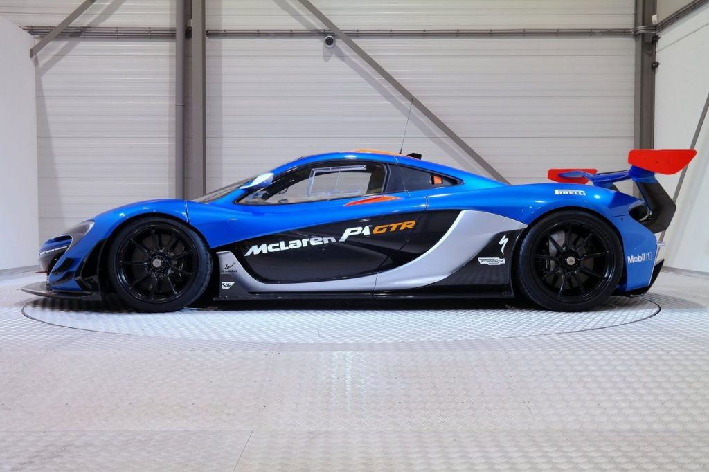 Mclaren P1 GTR in Blue Side Profile